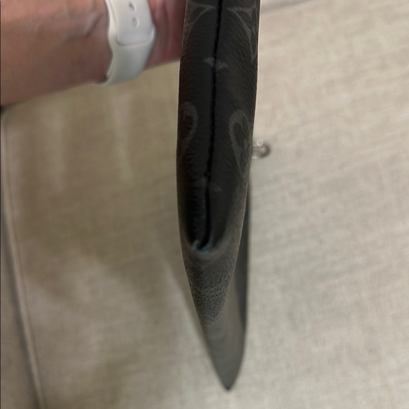 Discovery Pochette Monogram Eclipse Canvas GM - Picture 3 of 6